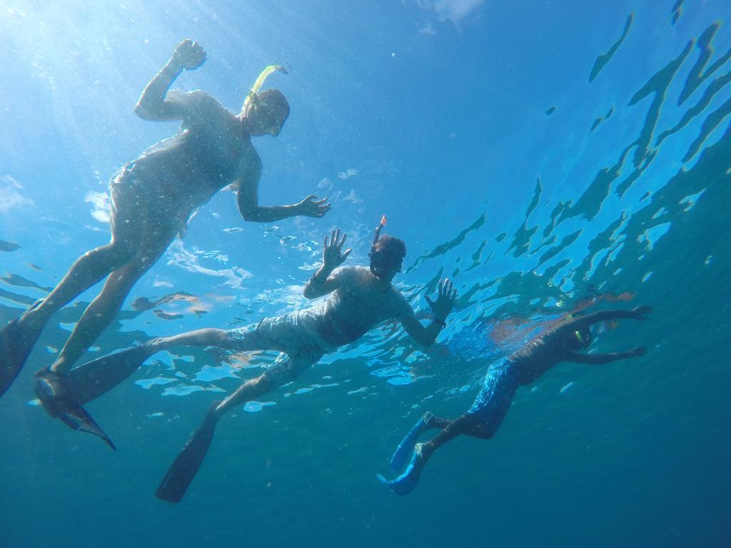 Maldives Seashine Hotel Huraa Kültér fotó