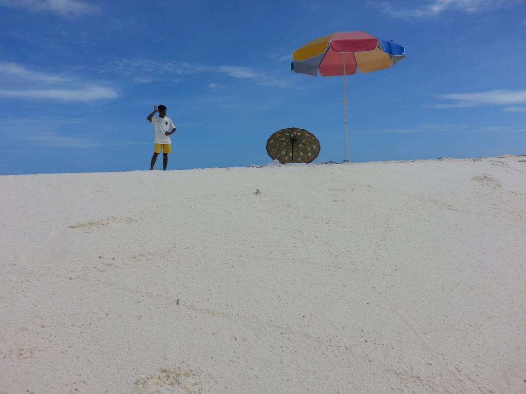 Maldives Seashine Hotel Huraa Kültér fotó