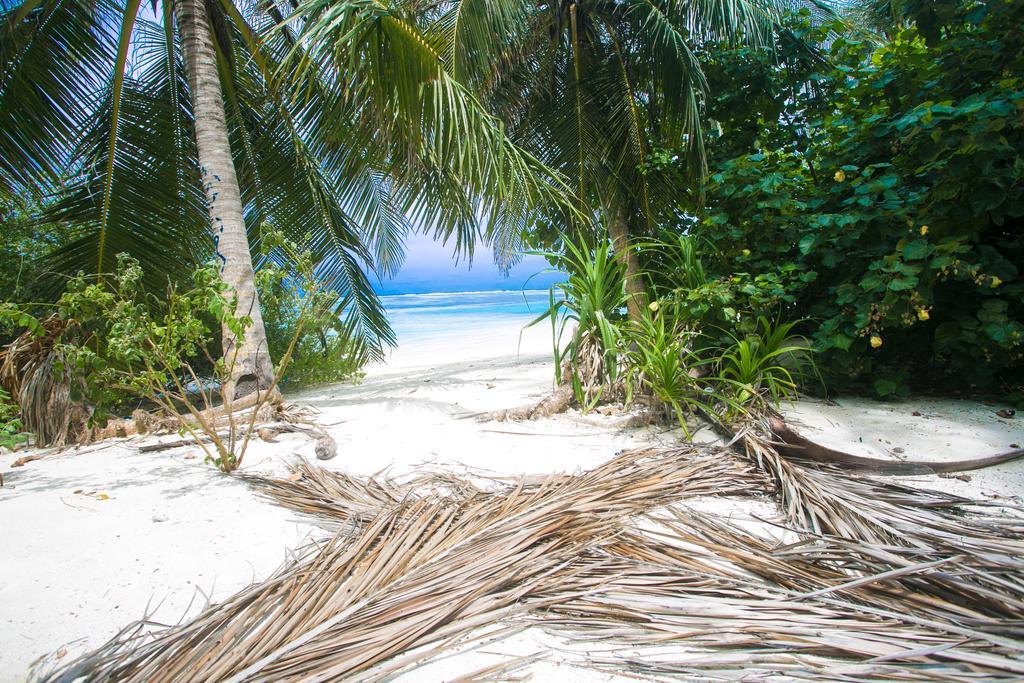 Maldives Seashine Hotel Huraa Kültér fotó