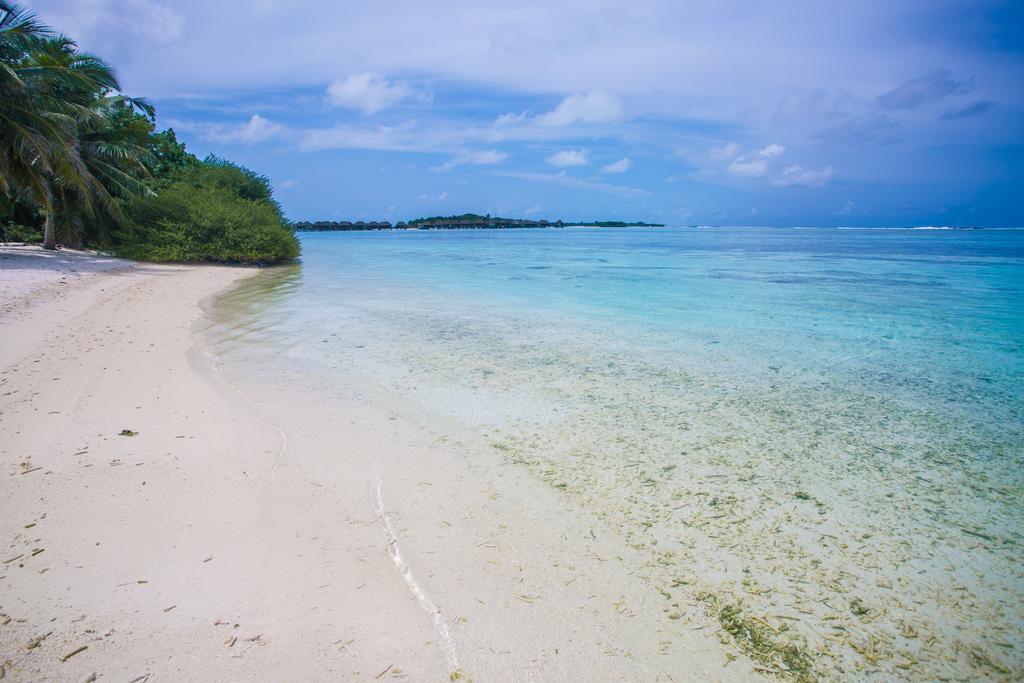 Maldives Seashine Hotel Huraa Kültér fotó