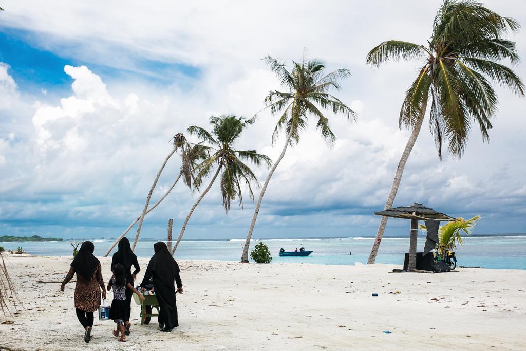 Maldives Seashine Hotel Huraa Kültér fotó