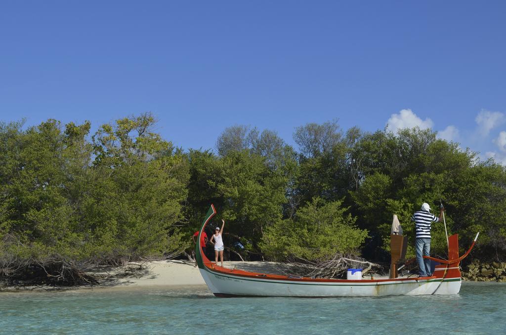 Maldives Seashine Hotel Huraa Kültér fotó